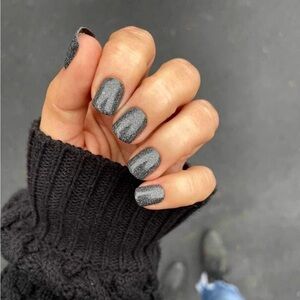 Red Aspen Midnight Magic, Makenzie Glitter Short Square Press On Nail Dashes